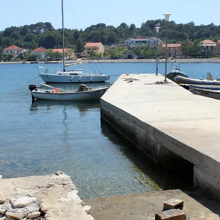 Family Friendly House With A Swimming Pool Verunic, Dugi Otok - 27814 Ferienhaus *