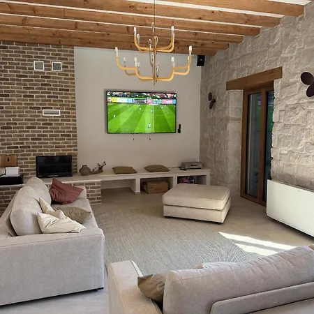 Family Friendly House With A Swimming Pool Verunic, Dugi Otok - 27814 Ferienhaus