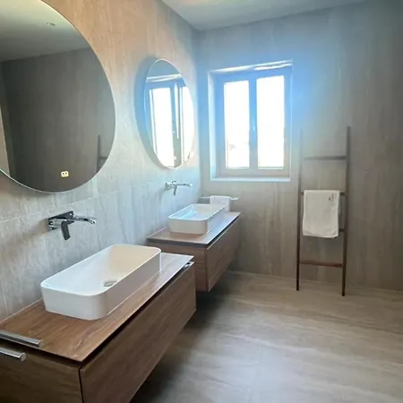 Family Friendly House With A Swimming Pool Verunic, Dugi Otok - 27814 *
