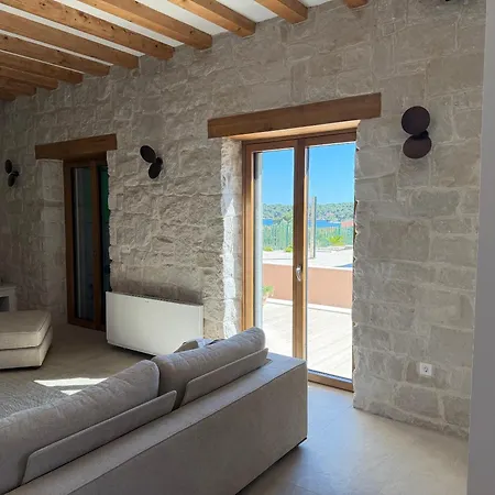 Family Friendly House With A Swimming Pool Verunic, Dugi Otok - 27814